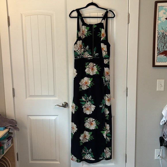 Open back floral dress - Size XL worn only once for a wedding. Loved it! - Picture 2 of 9
